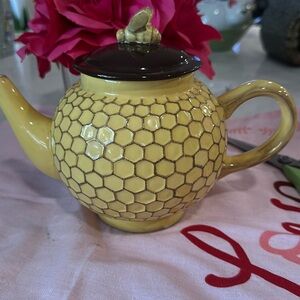 Boston Honeycomb teapot